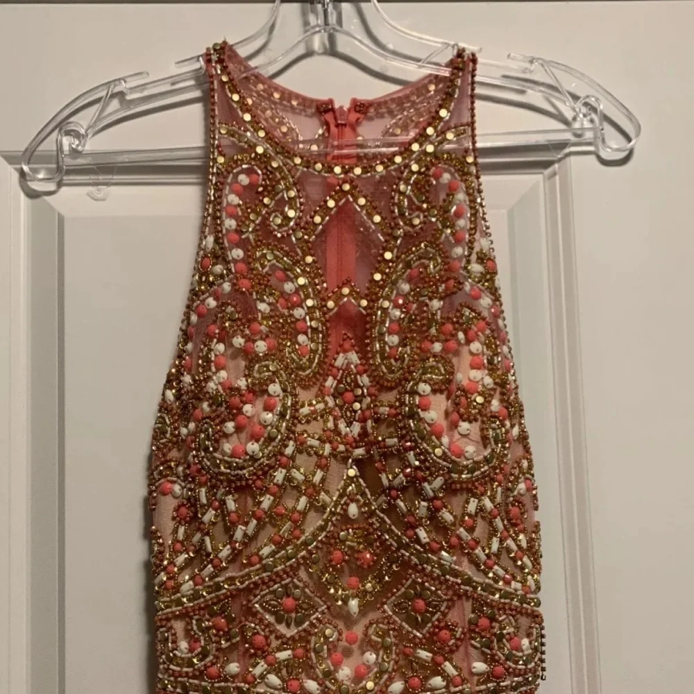 Prom dress - Picture 2 of 6
